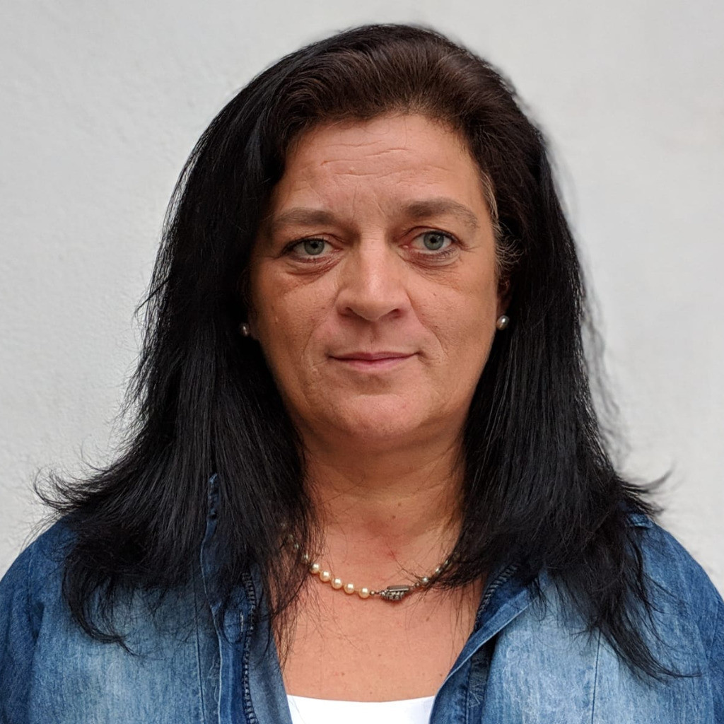 Hildegard Schmitz in der Personensuche von Das Telefonbuch