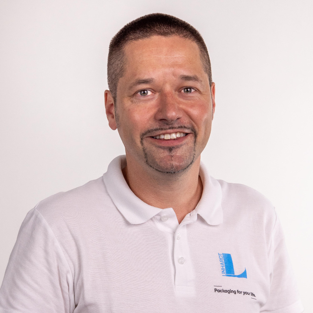 Robert Brückner Director IT & Digitalization LINHARDT Group