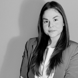 Nadine Broß