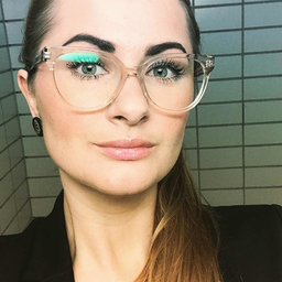 Alina Van Riva 