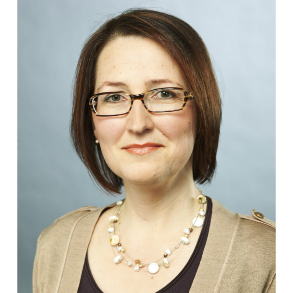 Britta Heinrichs Mitarbeiterin Zentrale Dienste Industrie und Handelskammer zu Köln XING