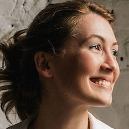 Eva Riethmueller