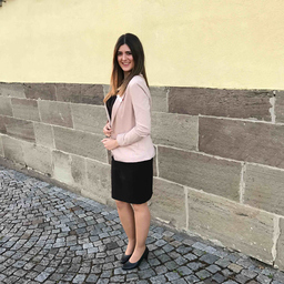 Corinna Maier