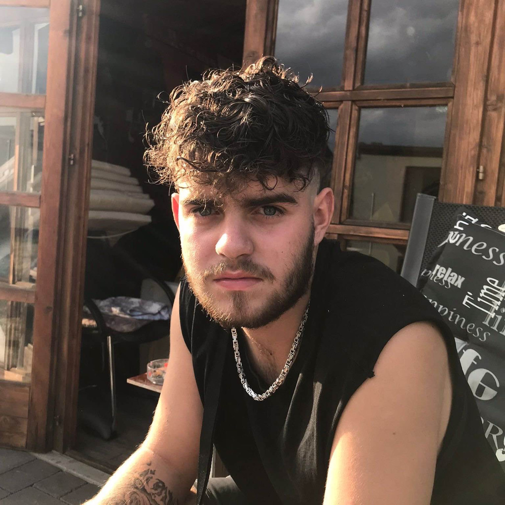 Leon Könn Lagerist H. Janssen & Co. KG XING