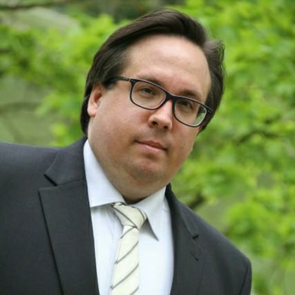 Leopold C. Brosi Legal Counsel Real Garant by Zurich XING