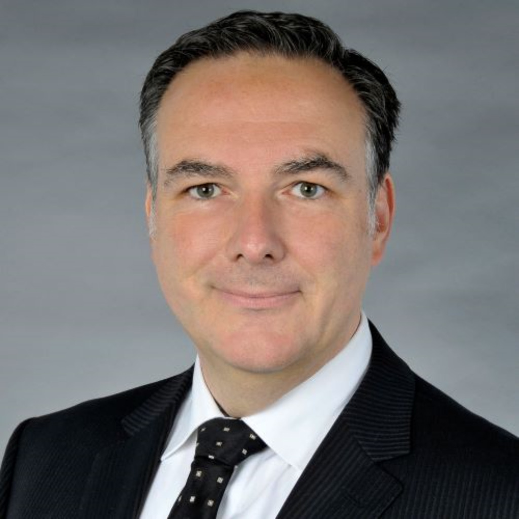 Dr. Athanasios Kokorakis Founder + Managing Director KOKORAKIS