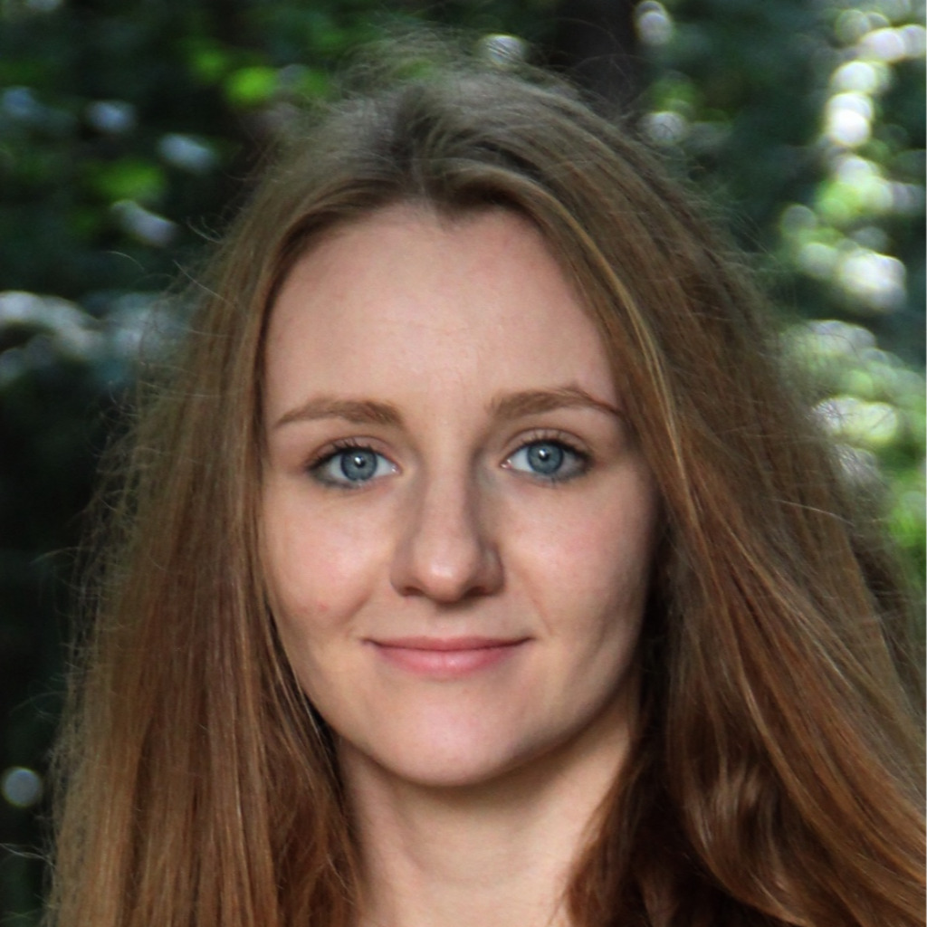 Natalia Tsarkova Information Systems and Management Fachhochschule