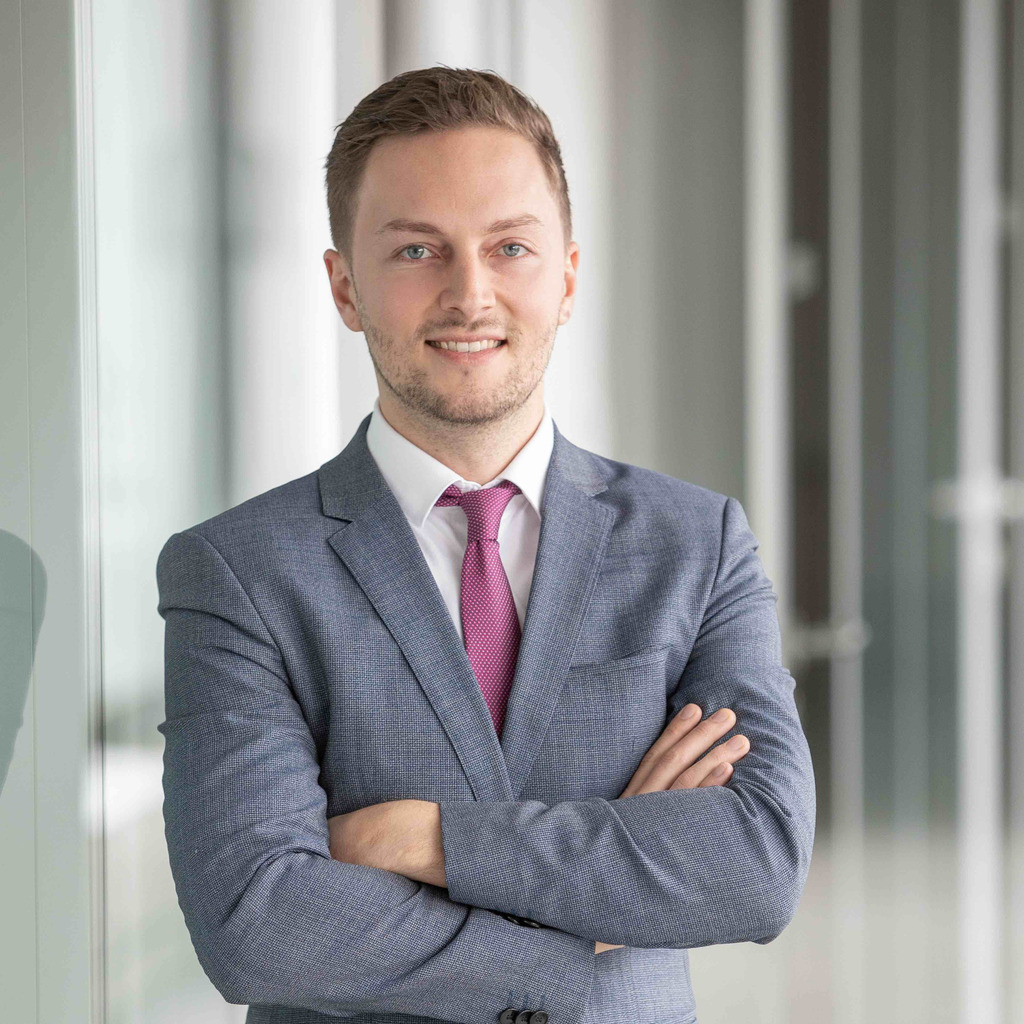 Daniel Täger Senior Investment Manager Commerz Real AG XING