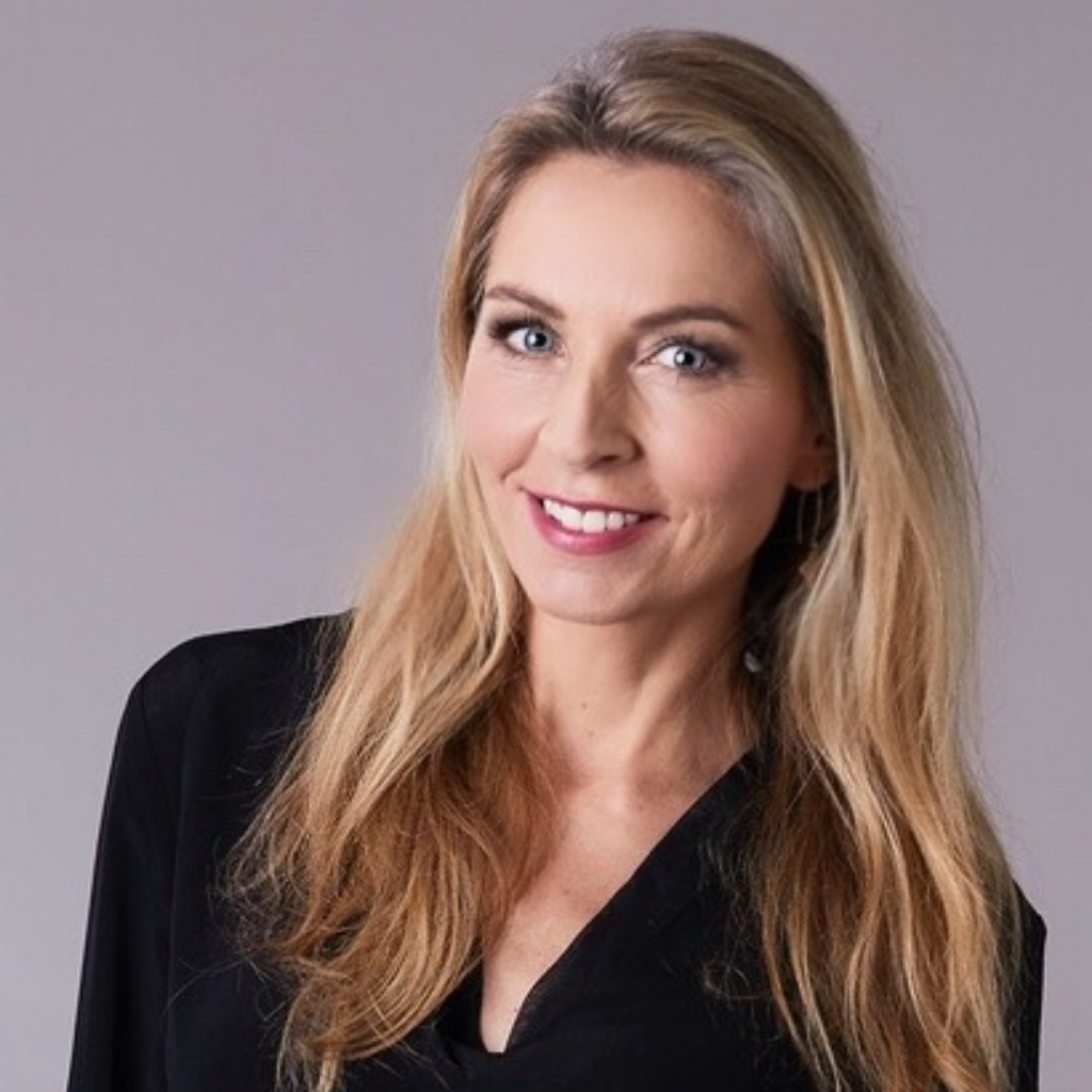 Sandra Zotti Moderatorin/Sprecherin/TVProduktion/Kleindarstellerin www.sandrazotti.at XING