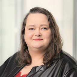 Stephanie Tacke