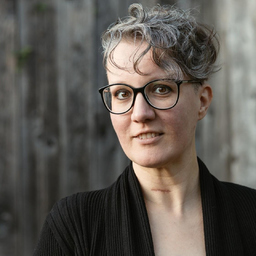 Melanie Kölbel