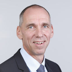 Dr. Christian Plenge