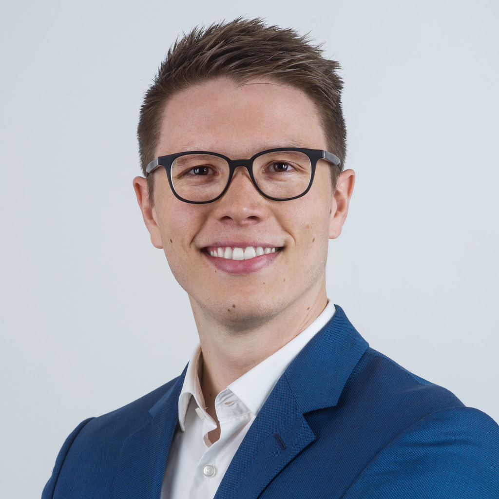 timo-schmidt-associate-manager-accenture-xing