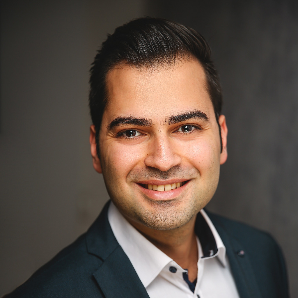 Kamyar Kamani Senior TGA und Energieingenieur Heizung und