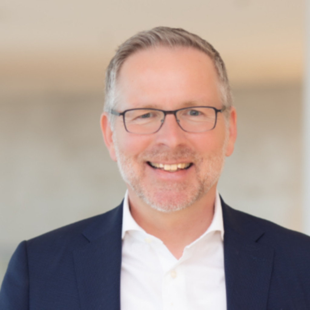 Ralf Bauer Head Wealth Management Distribution UBS Global Asset