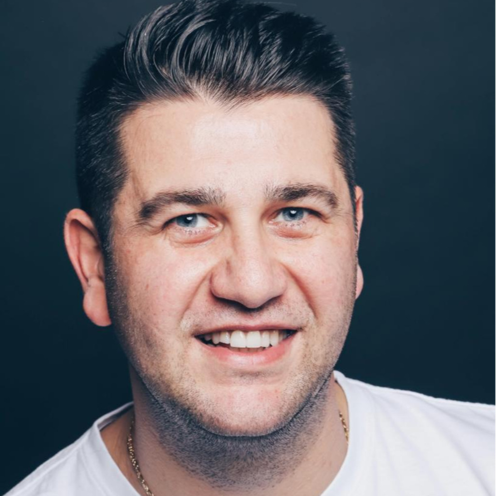 Adrian Balaci Projektmanager Baumanagement Hochbau SchüßlerPlan