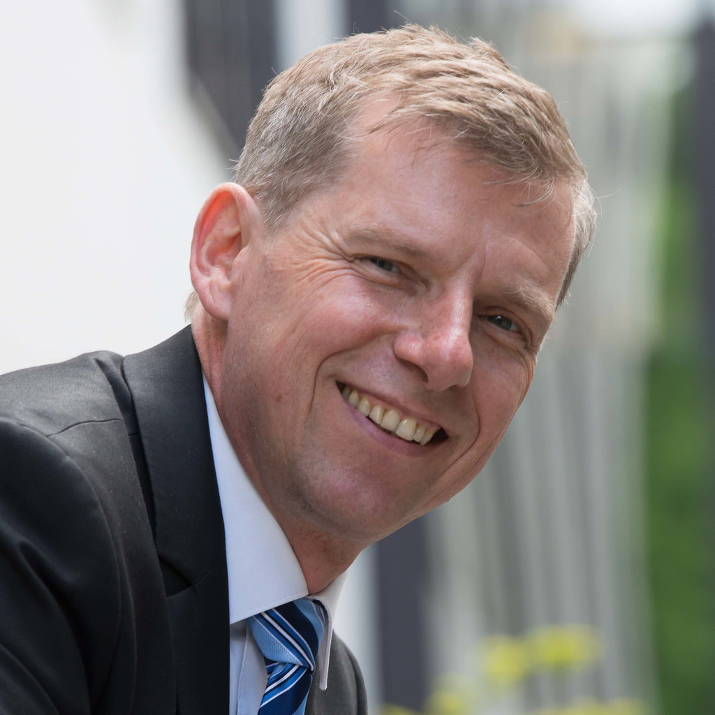 Horst Zieger Senior Recruiting Manager hronsite UG XING