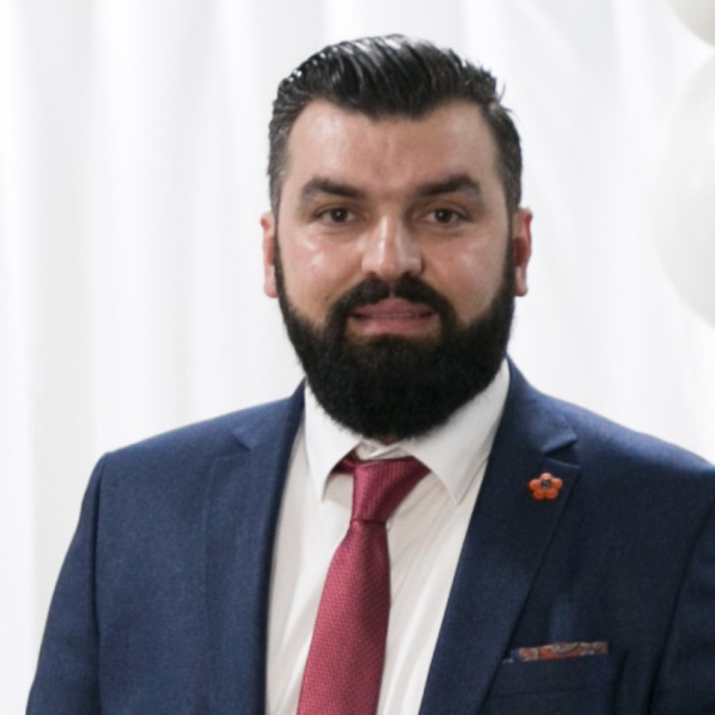 Anel Drozak Paketzusteller Deutsche Post DHL XING