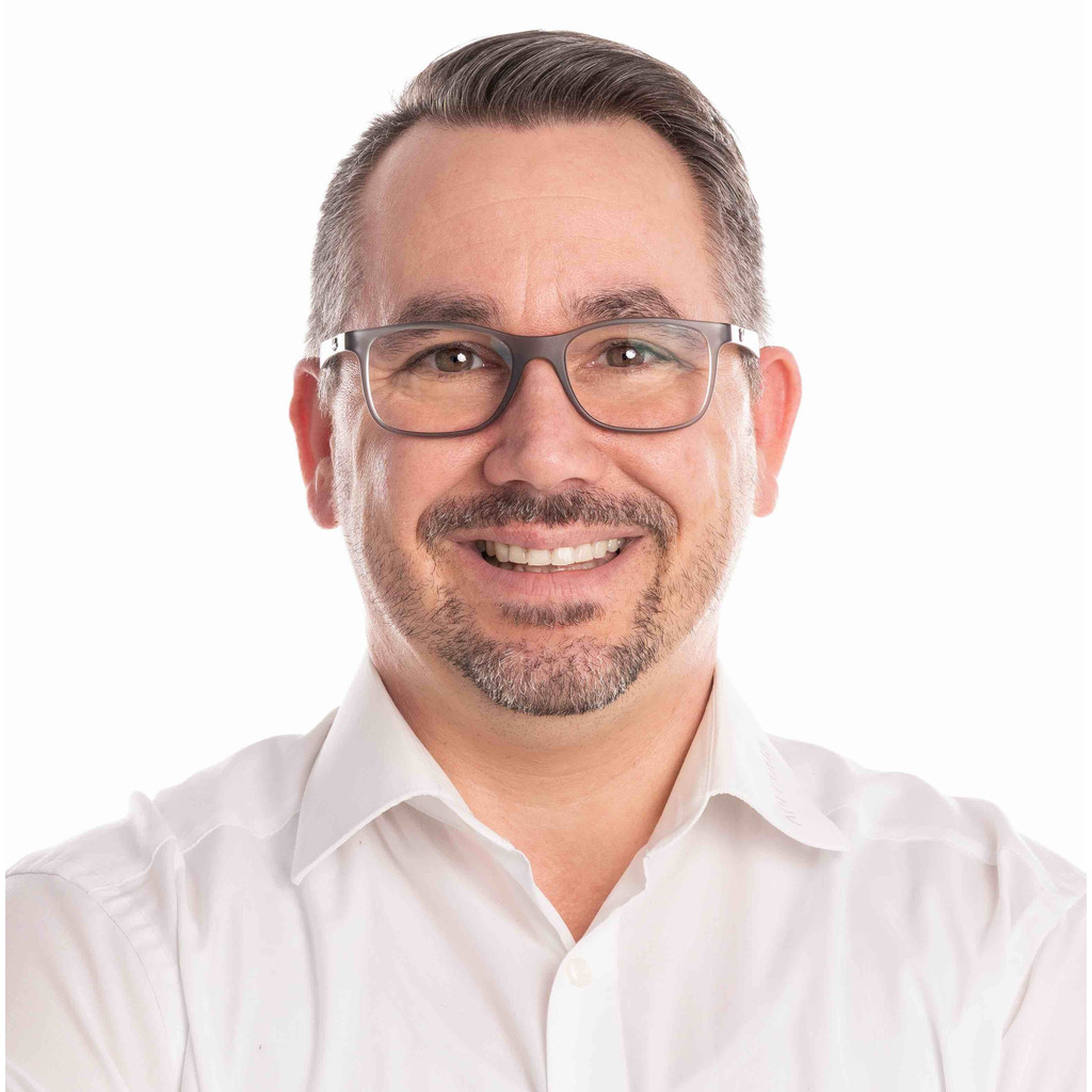 Christian Hütz Regionalleiter Pacon Real Estate GmbH XING