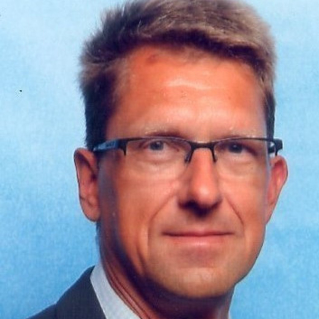 Dr. Ronald Buhr Chief Engineer Gasoline Engine Opel Automobile GmbH