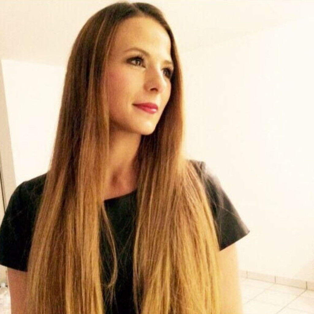 Sylvia Adler MarketingManagerin Neleon Produktfotografie und