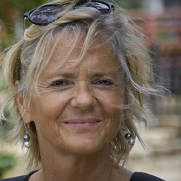 Doris Maull