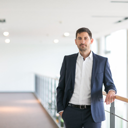 Dr. Simon Bulling