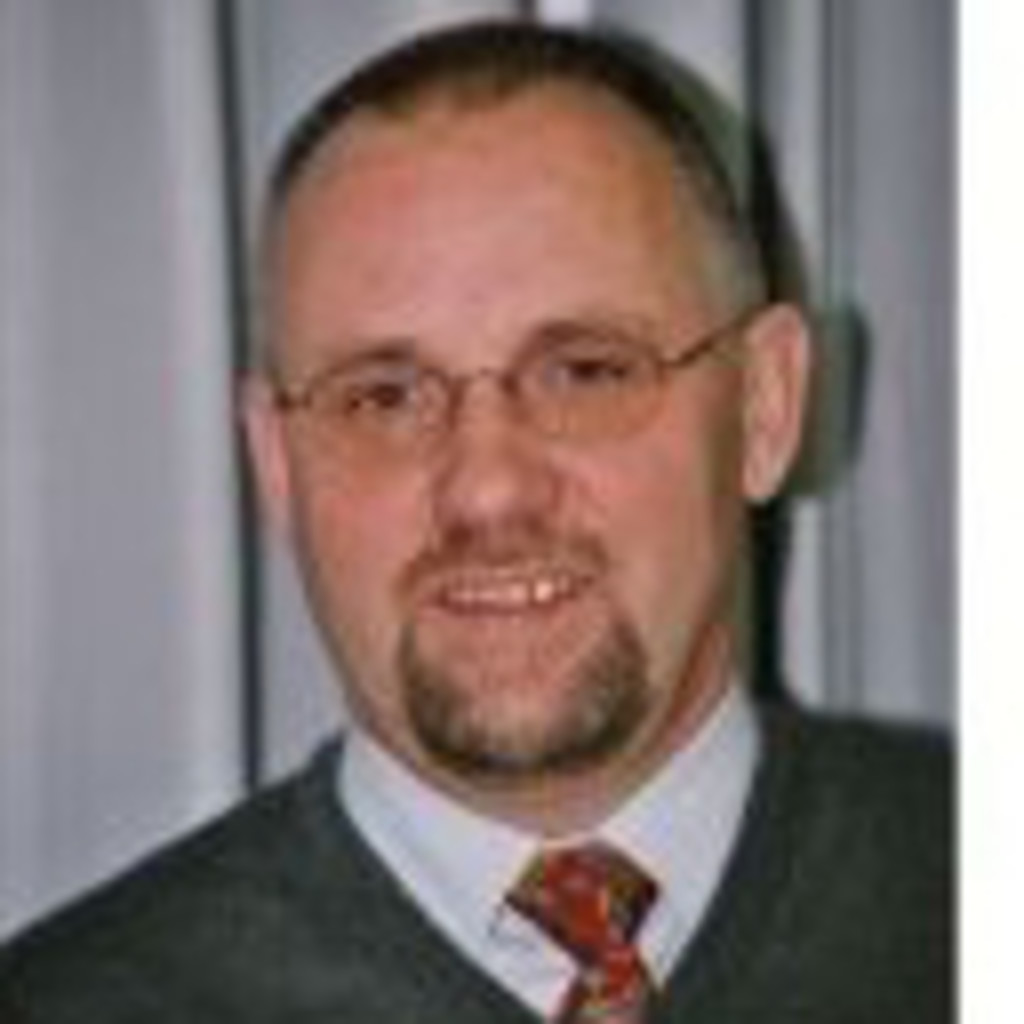 Heinz Leuenberger Präsident Schule Erlen XING