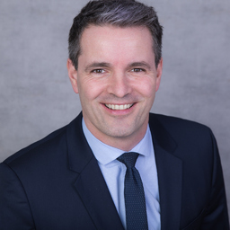 Dr. Thomas Stauch