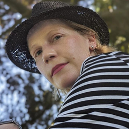 Annkatrin Bischoff