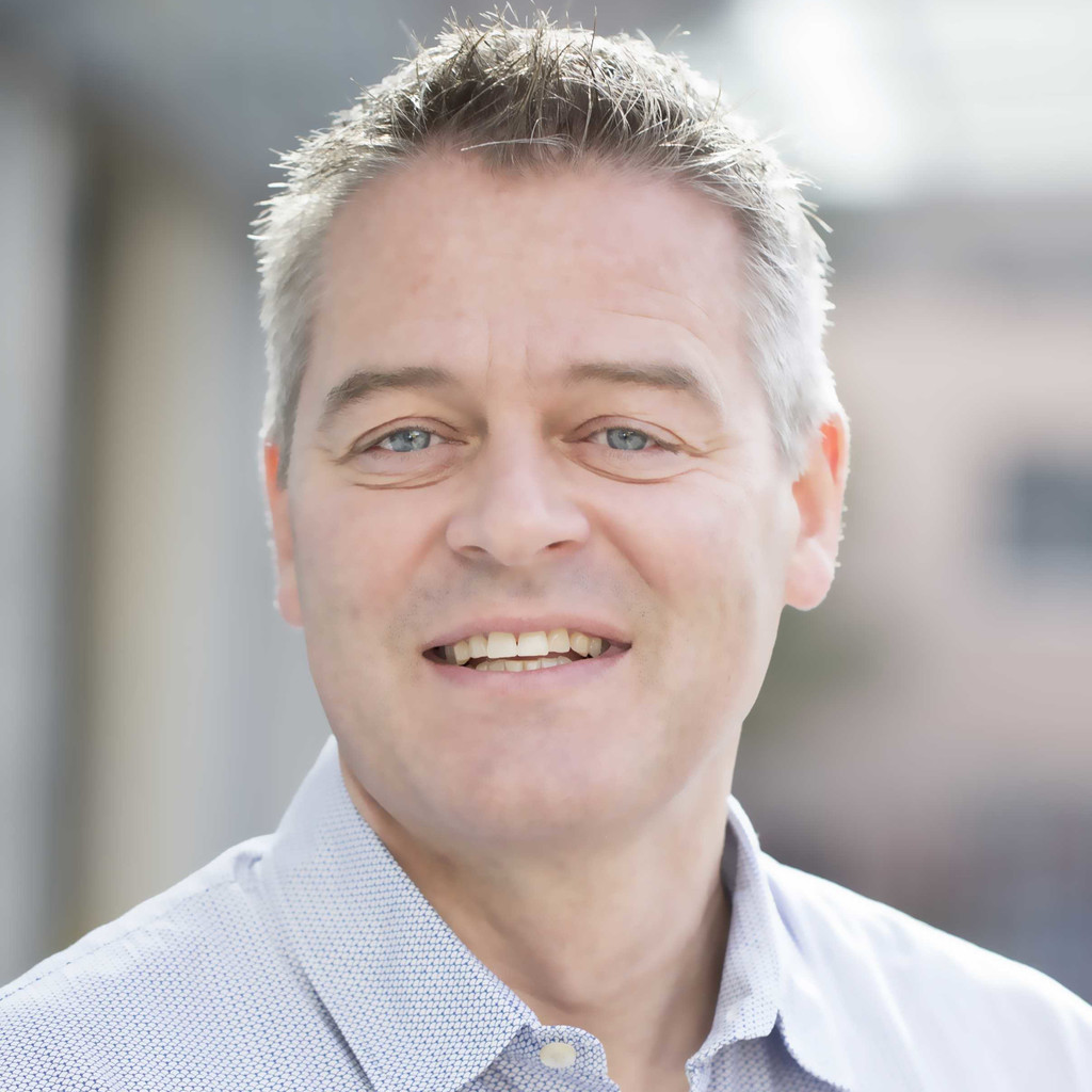 Richard Meyer Senior Consultant SAP BI ABB Schweiz AG XING