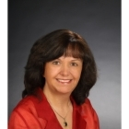Claudia Hoss