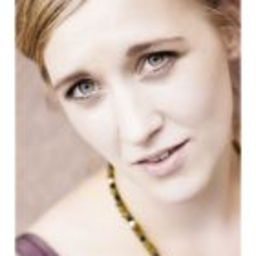 Julia Mayer