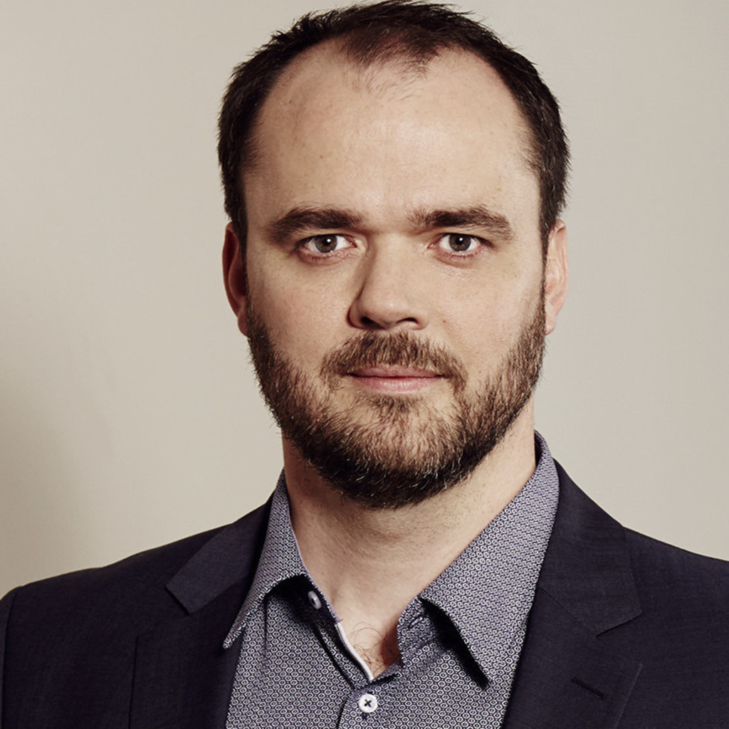Peter Taylor Director, Network Partnerships Hulu XING