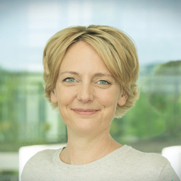 Yvonne Schuster