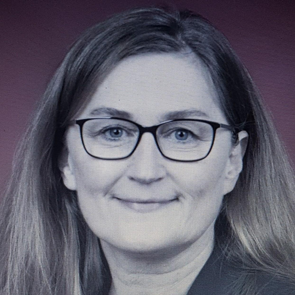 Andrea Heuer Seniorberaterin Informationssicherheit (inkl. Produkt