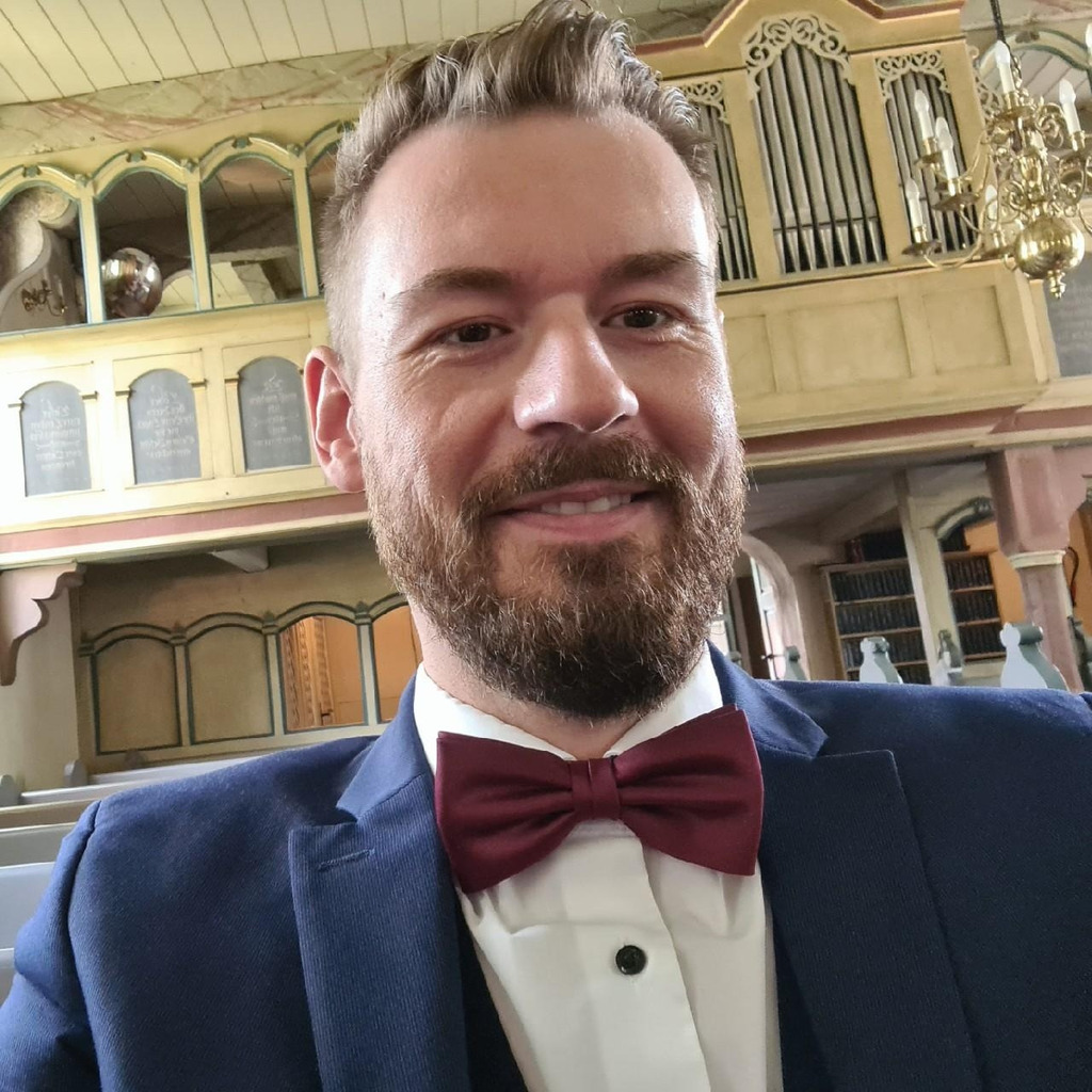 Constantin Pallas Area Sales Manager HauffTechnik GmbH & Co. KG XING