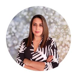 Prof. Eliana Morales