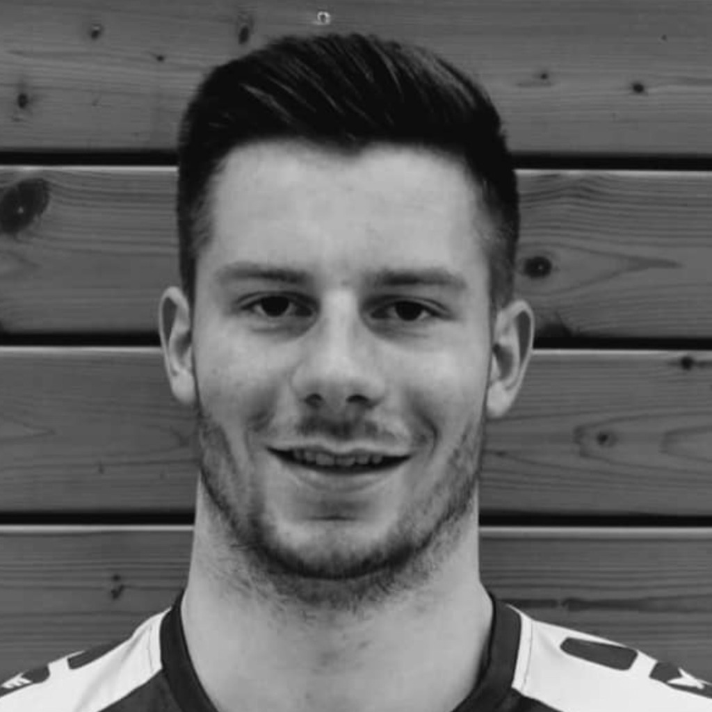 Maximilian Junius Kaufmann im TecServ GmbH XING