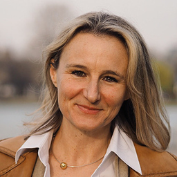 Claudia Samson