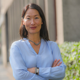 Dr. Corinna Lee