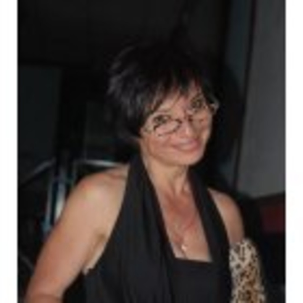 Monica Maggi Editorial & Marketing Manager MPlat XING