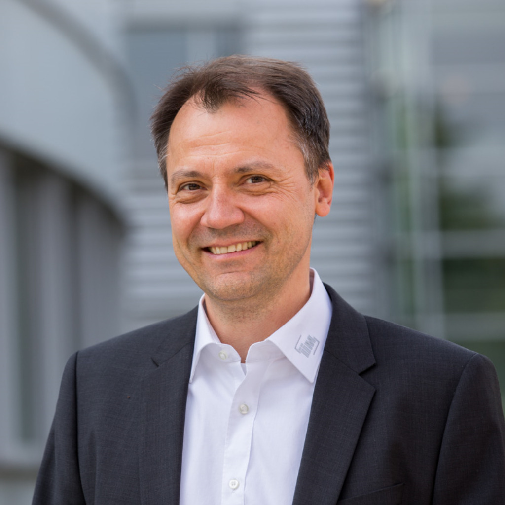 Peter Anacker Vorstandsmitglied, Leiter FuE iiM AG XING