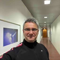 Dr. Stefan Filippi