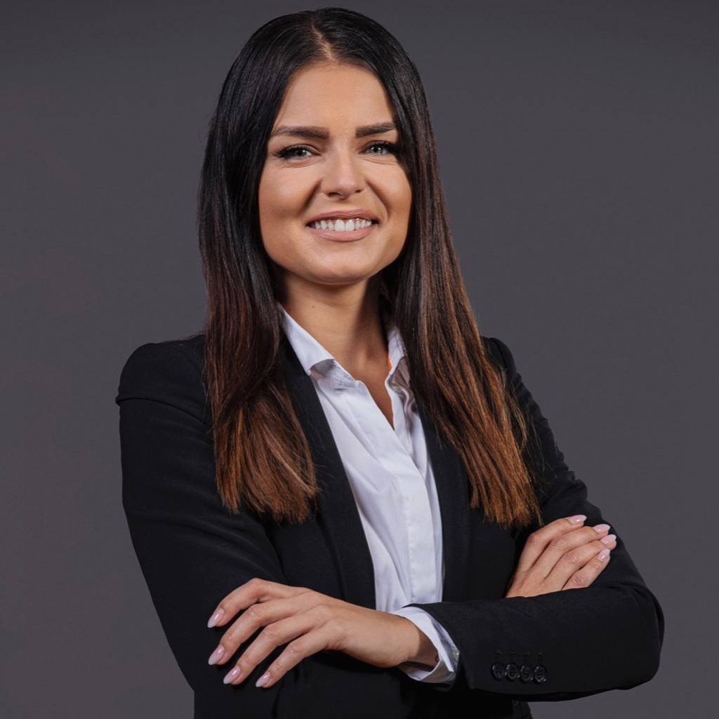 Sandra Daniela Pella Vertrieb Soundline GmbH & Co.KG XING