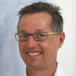 Dr. Lars Albrecht