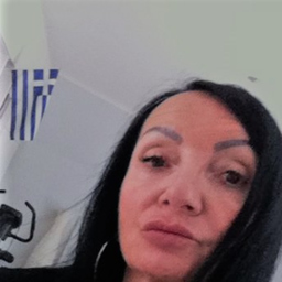Julia Stolle