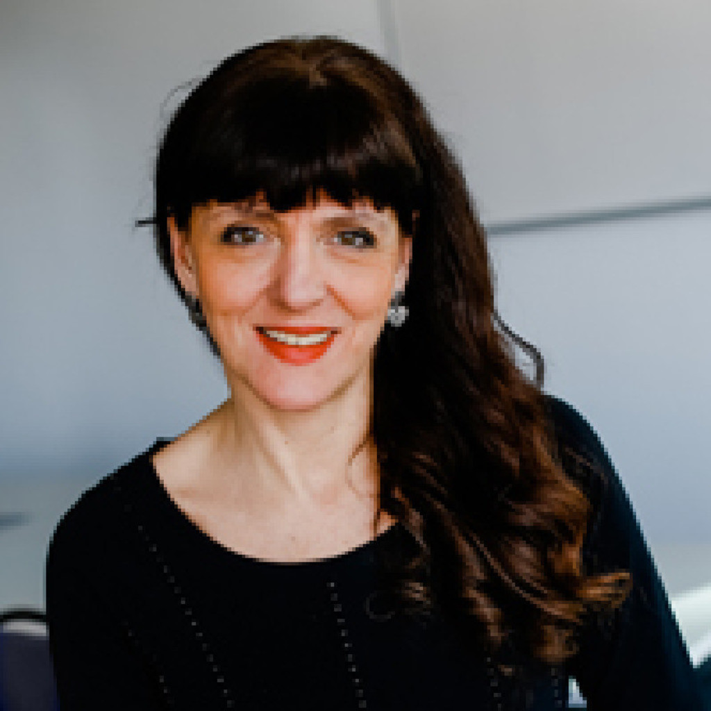 Grit Zimmermann Produktmanagerin Bauwesen und Immobilienwirtschaft EIPOS Europäisches