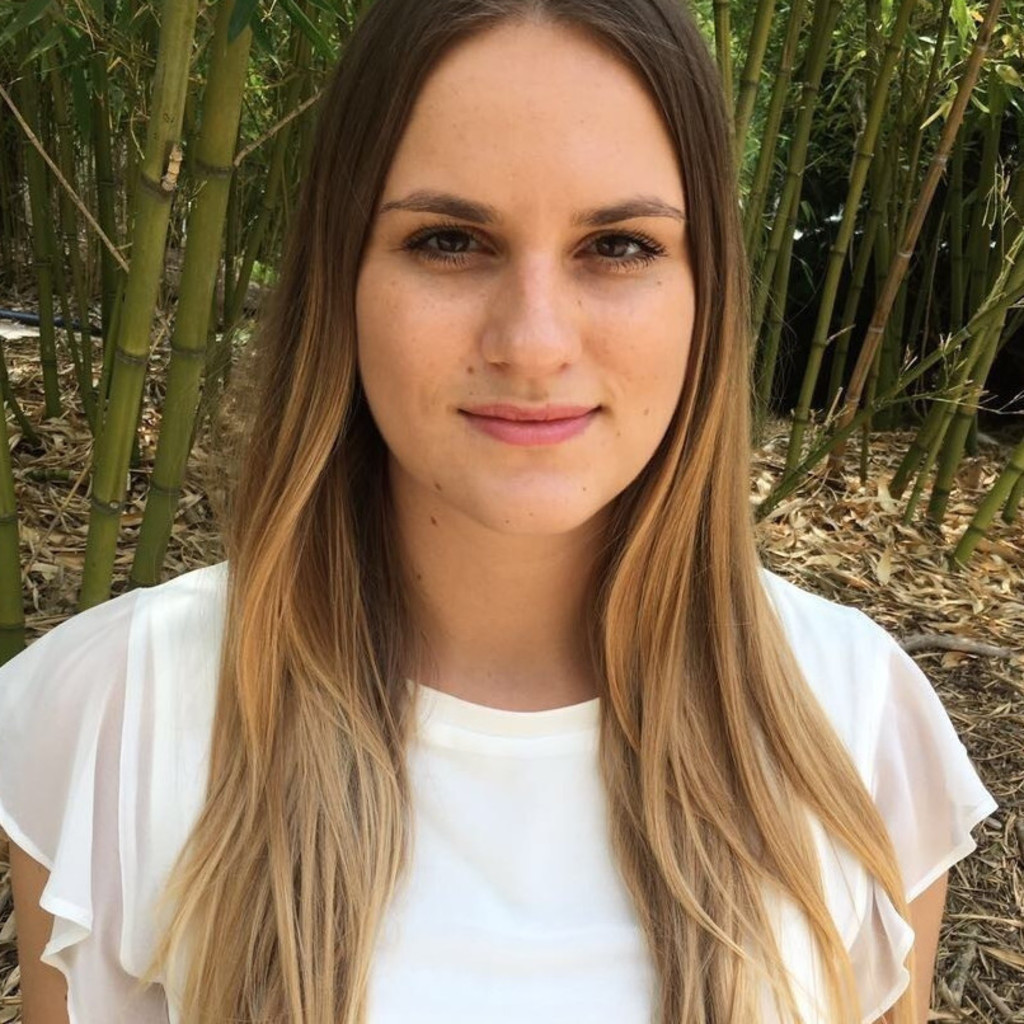 Svenja Luka Weber Investment Analystin IMPACT partenaires XING