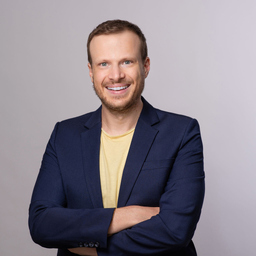 Damian Holmer
